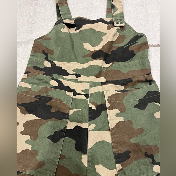 [M/10]RVCA Green and Brown Camouflage Ankle Cropped Jumpsuit Overall - Picture 6 of 12